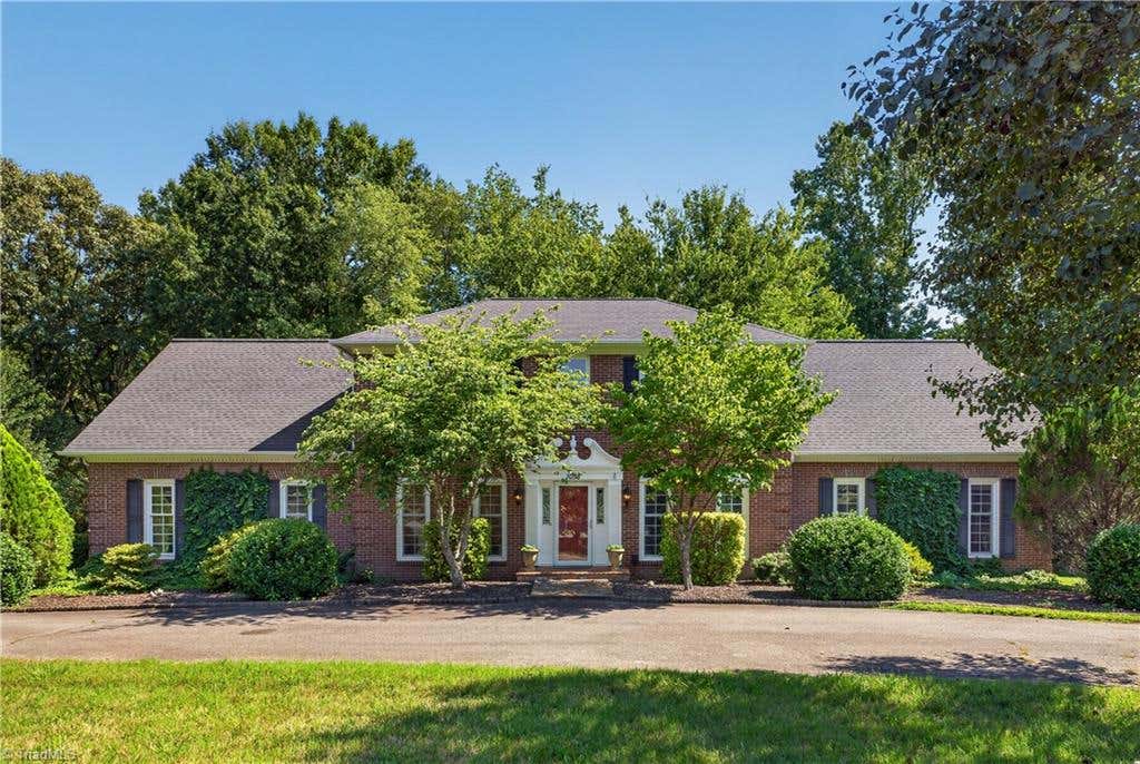 Photo of 1018 Riverbend Drive, Bermuda Run, NC 27006 (MLS # 1229737)