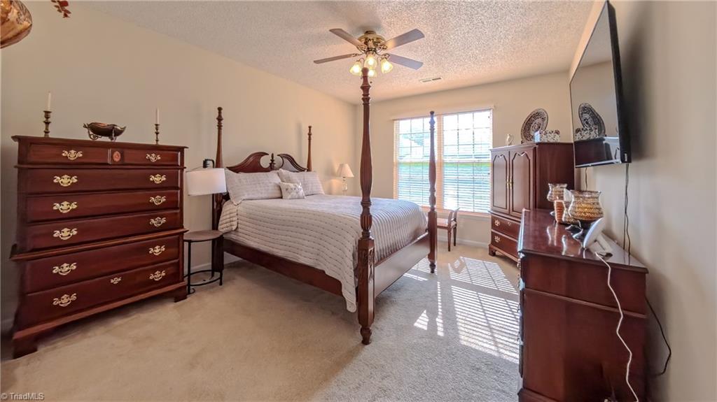 2742 Mossy Meadow Drive, High Point, North Carolina image 25