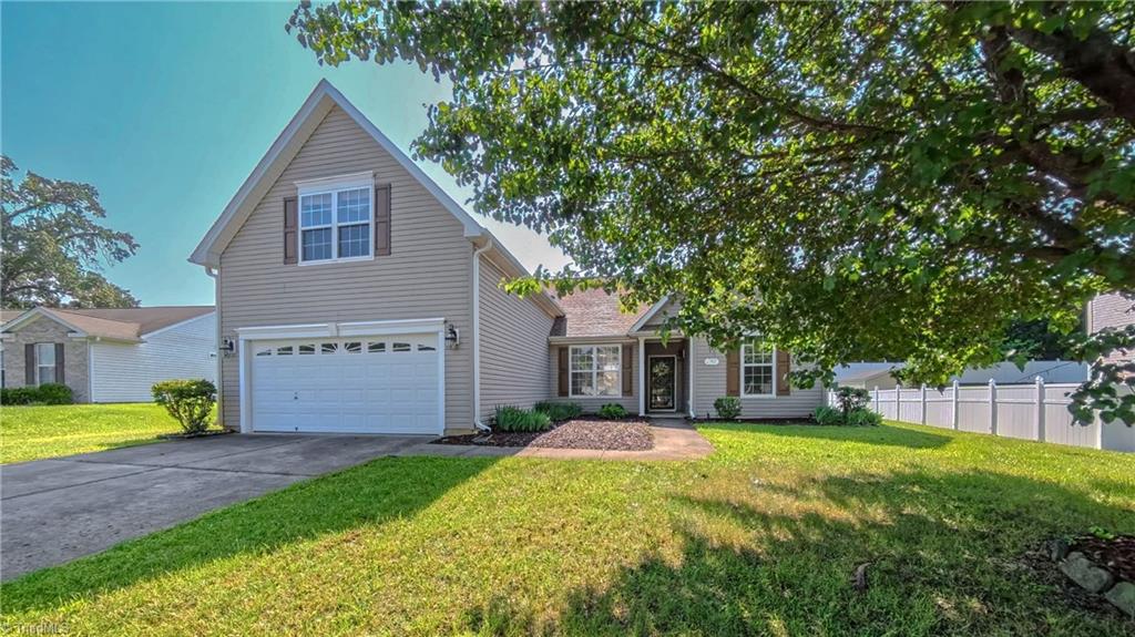 2742 Mossy Meadow Drive, High Point, North Carolina image 1