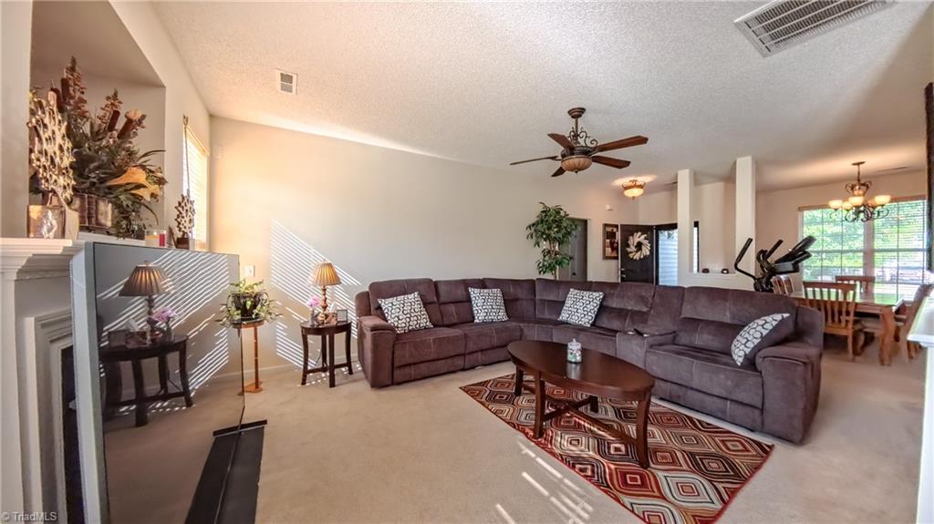 2742 Mossy Meadow Drive, High Point, North Carolina image 14