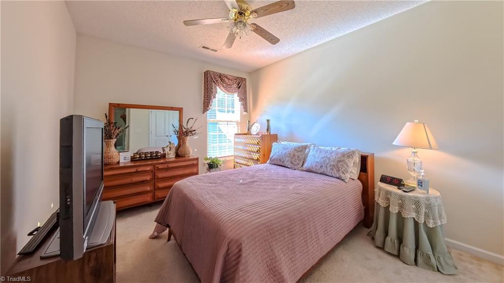 2742 Mossy Meadow Drive, High Point, North Carolina image 19