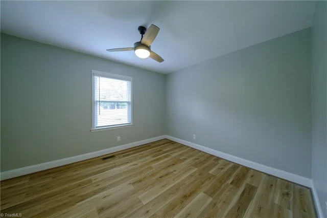 4302 Forest Manor Drive, photo 5 of 27