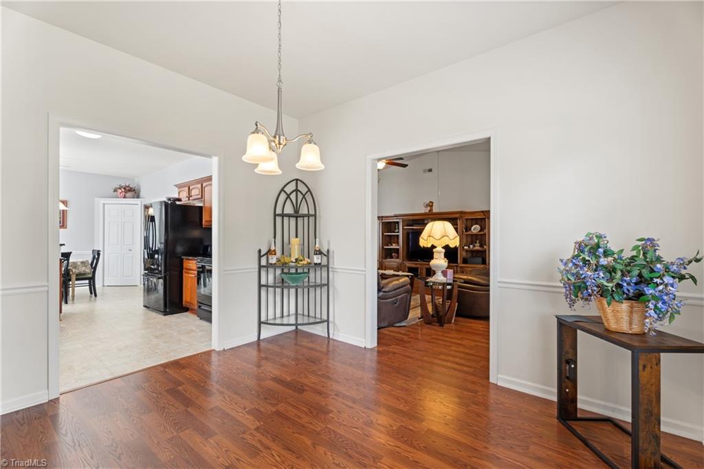 Clemmons, North Carolina 27012, United States, 3 Bedrooms Bedrooms, ,2 BathroomsBathrooms,Residential,Active,195769