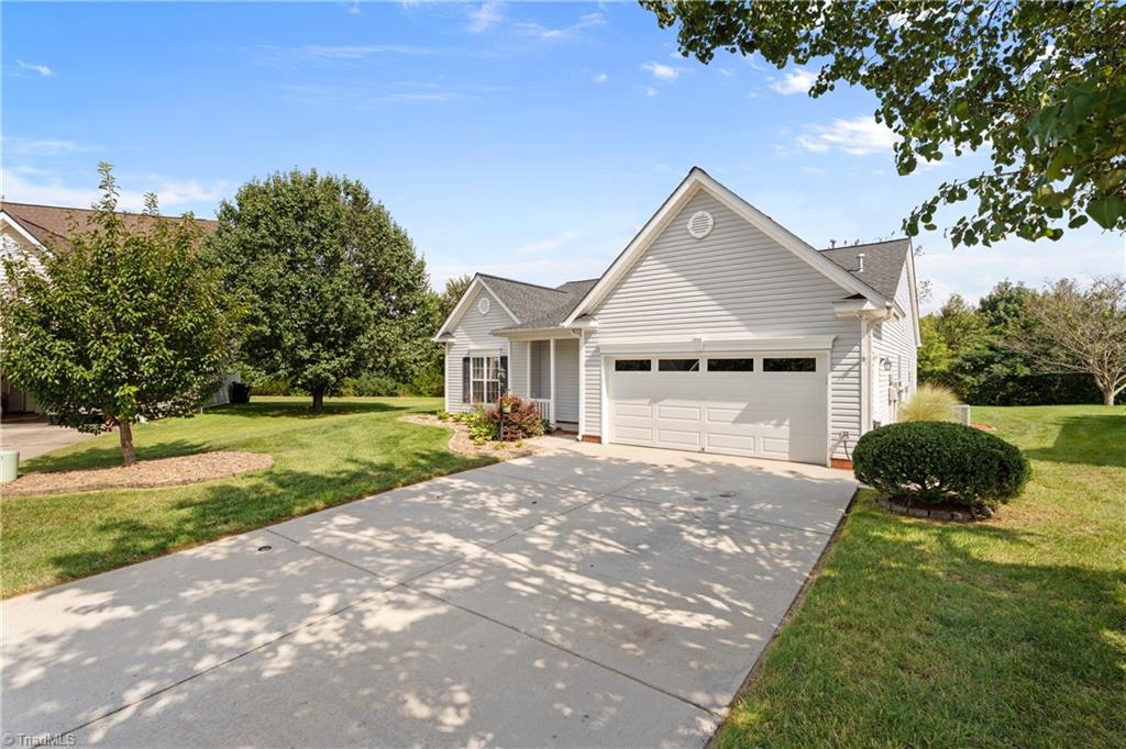 Clemmons, North Carolina 27012, United States, 3 Bedrooms Bedrooms, ,2 BathroomsBathrooms,Residential,Active,195769