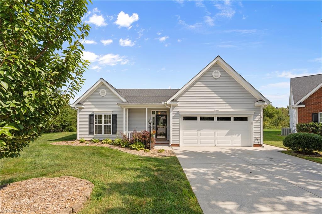 Clemmons, North Carolina 27012, United States, 3 Bedrooms Bedrooms, ,2 BathroomsBathrooms,Residential,Active,195769