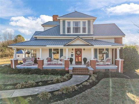 Homes For Sale - 5182 Foushee Road<br/> Ramseur, NC 27316