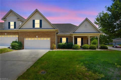 Townhouse For Sale - 501 Clematis Way<br/> Forsyth County, Kernersville, NC 27284