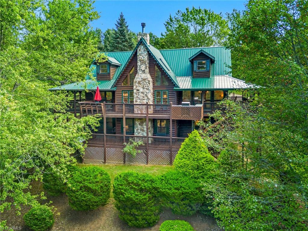 Photo of 60 Running Doe Way, Piney Creek, NC 28663 (MLS # 1235731)