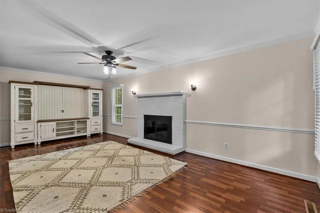 2717 Oak Hollow Drive, photo 5 of 40