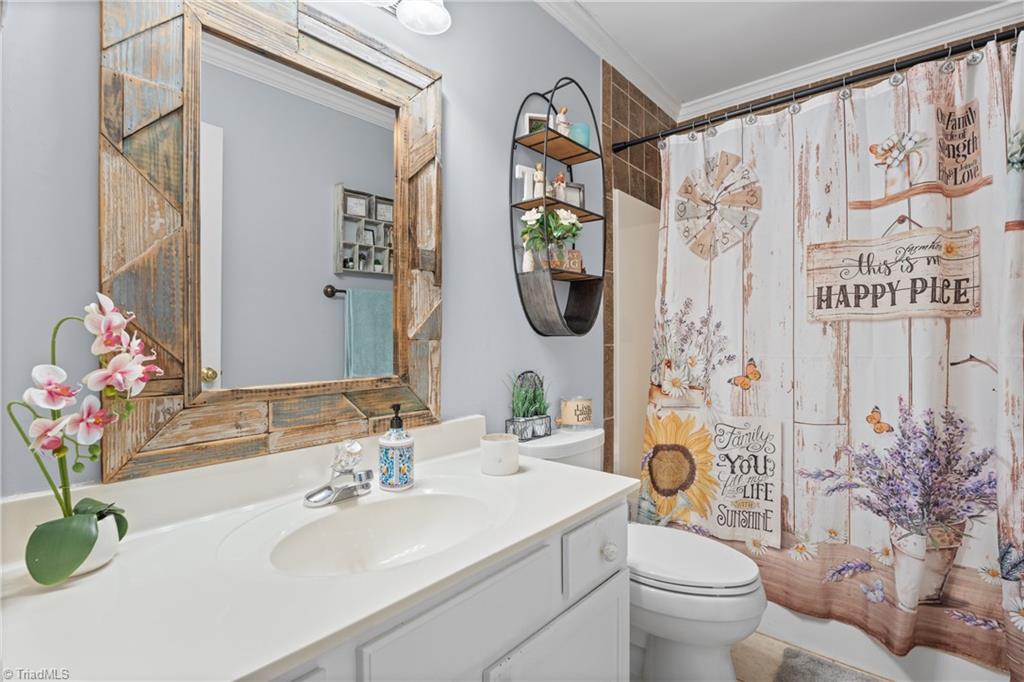 Lewisville, North Carolina 27023, United States, 3 Bedrooms Bedrooms, ,2 BathroomsBathrooms,Residential,Active,194597