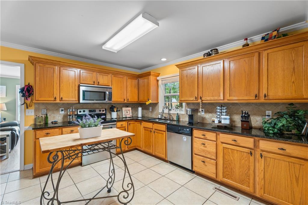 Lewisville, North Carolina 27023, United States, 3 Bedrooms Bedrooms, ,2 BathroomsBathrooms,Residential,Active,194597