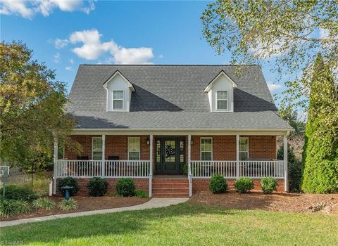 Photo of 224 Old Doc Court, Lexington, NC 27295 (MLS # 1199014)