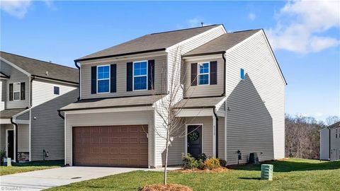 Homes For Sale - 5115 Fallmeade Road<br/> Forsyth County, Kernersville, NC 27284