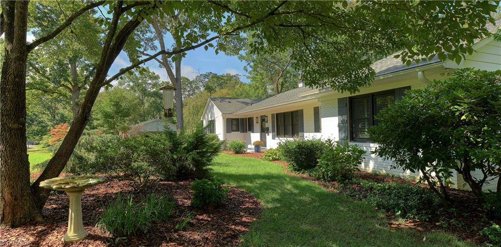 Photo of 706 Chester Road, Winston-Salem, NC 27104 (MLS # 1231155)