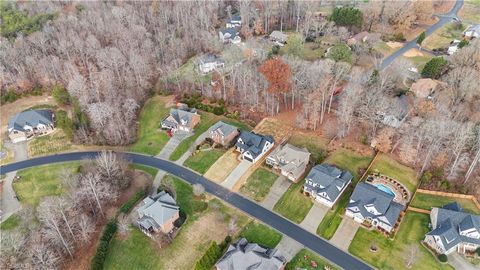 A home in Clemmons