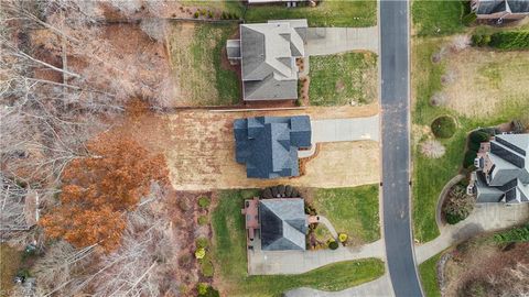 A home in Clemmons