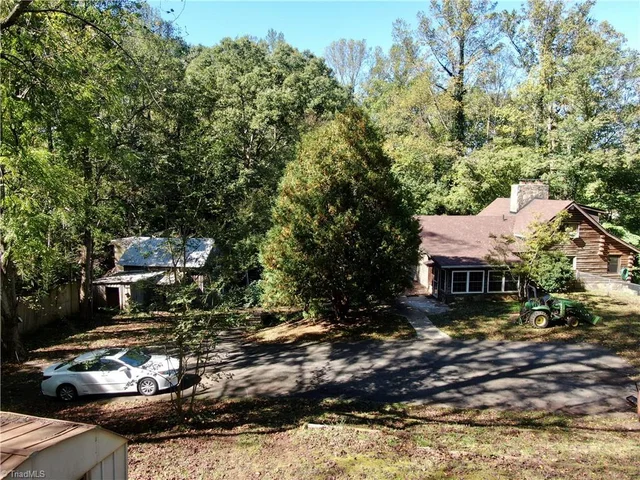463 Simpson Mill Road, photo 3 of 39