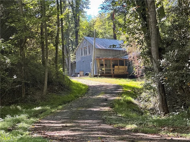 463 Simpson Mill Road, photo 4 of 39