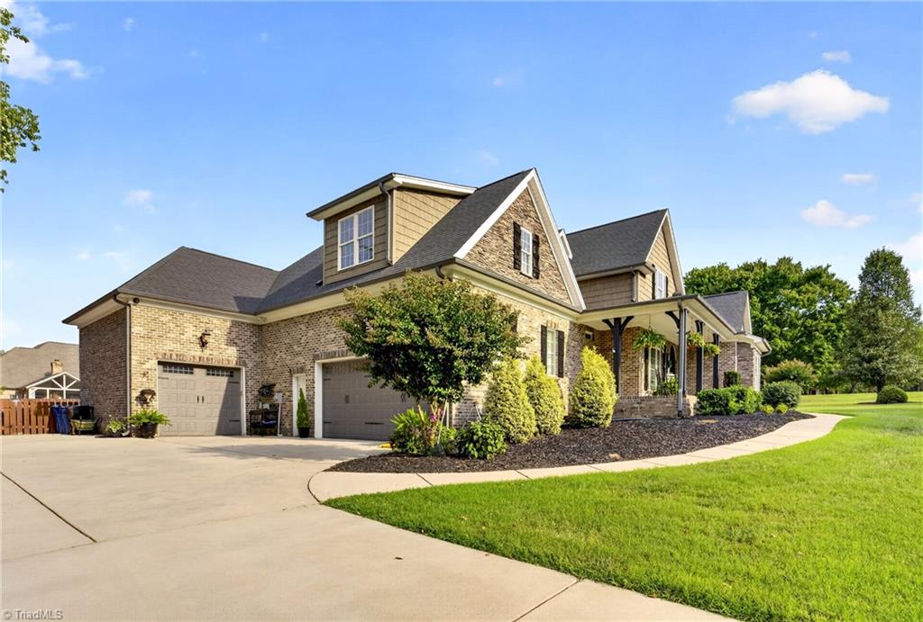 Photo of 5400 White Blossom Drive, Greensboro, NC 27410 (MLS # 1231163)