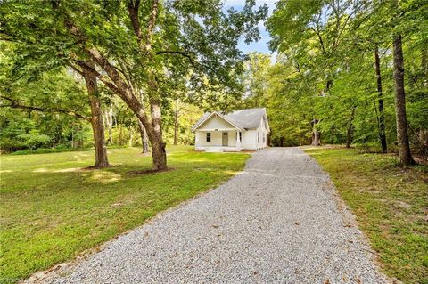 A home in Archdale