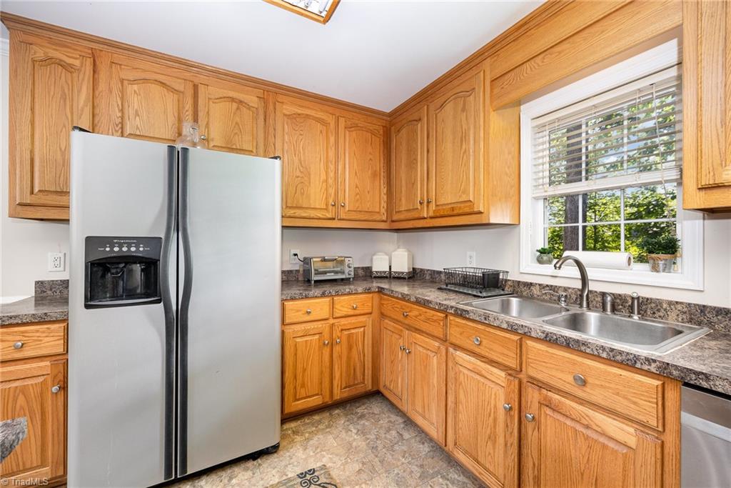 1329 Chickadee Circle, Asheboro, North Carolina image 13