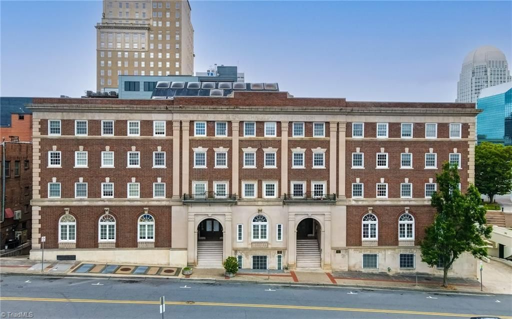 Photo of 315 N Spruce Street #304, Winston-Salem, NC 27101 (MLS # 1222368)
