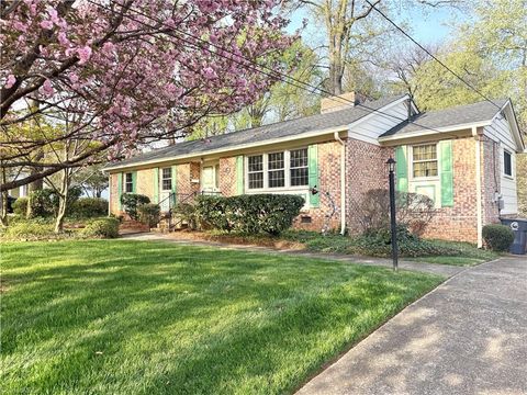 Homes For Sale - 2607 Lafayette Avenue<br/> Guilford County, Greensboro, NC 27408
