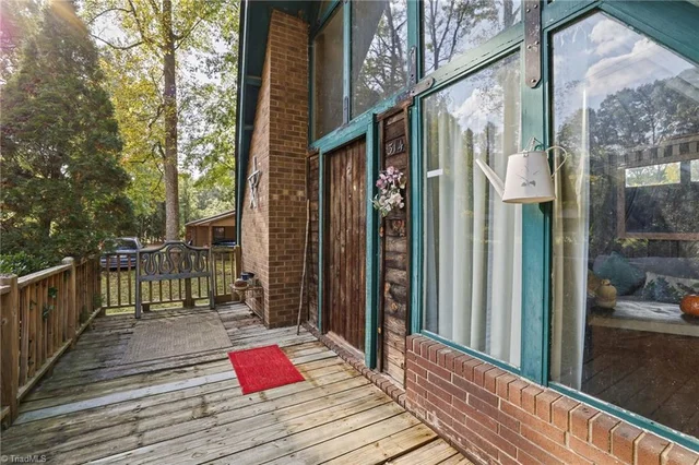 314 Bryan Street, photo 5 of 30