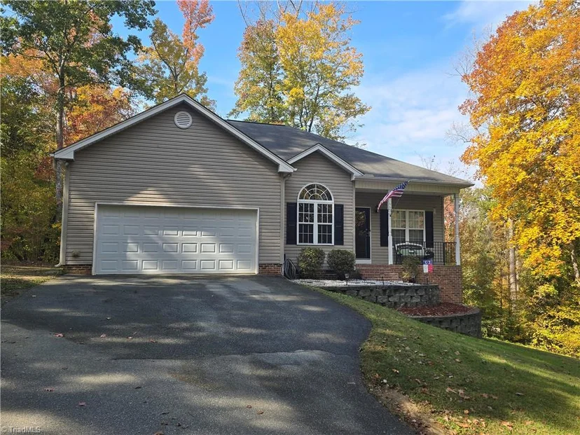 6166 Midway School Road, photo 1 of 1