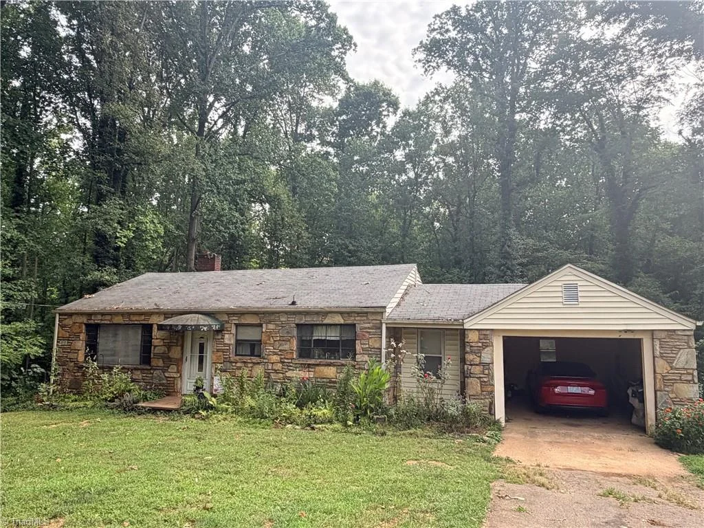 6821 University Parkway, Rural Hall, NC, 27045