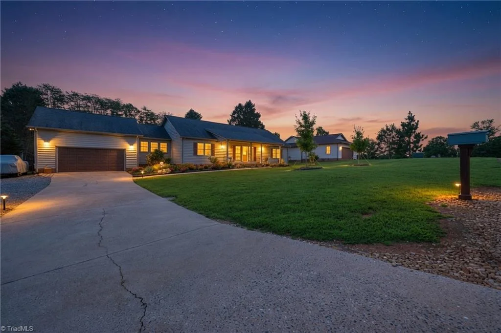 40 Candlewick Cove Drive, Taylorsville, NC, 28681