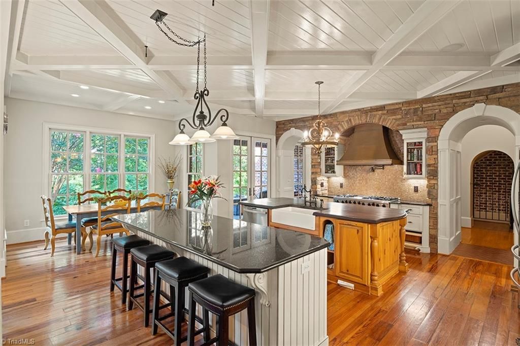 Photo of 3560 Kirklees Road, Winston-Salem, NC 27104 (MLS # 1177385)