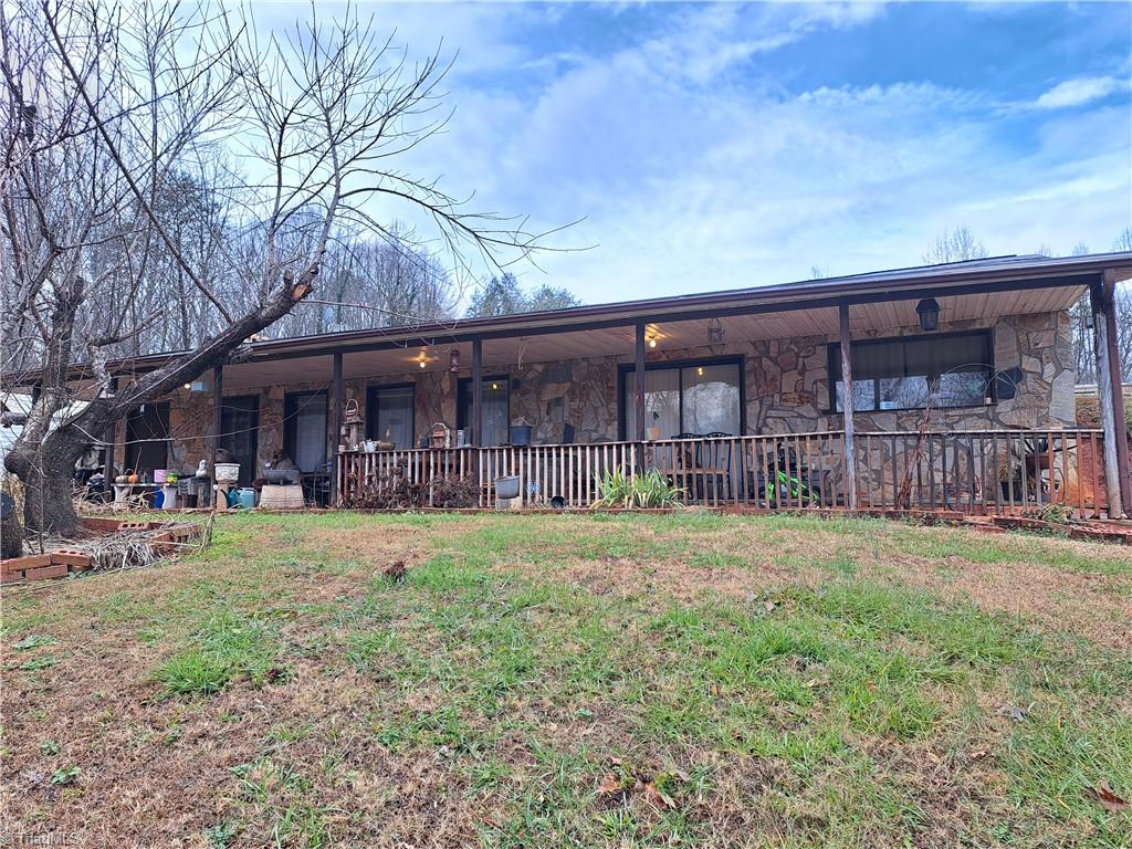 1608 Tilley Road, Walnut Cove, North Carolina image 2