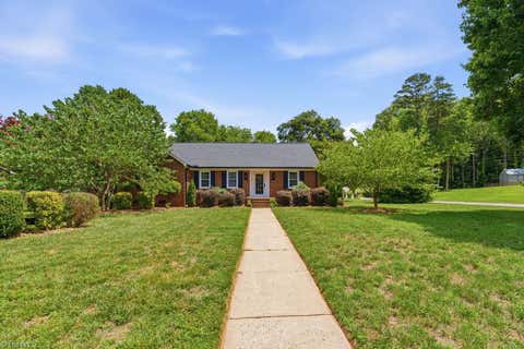 Homes For Sale - 925 Branchwood Drive<br/> Kernersville, NC 27284