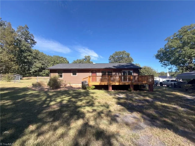 231 Oakgrove Road, photo 5 of 25