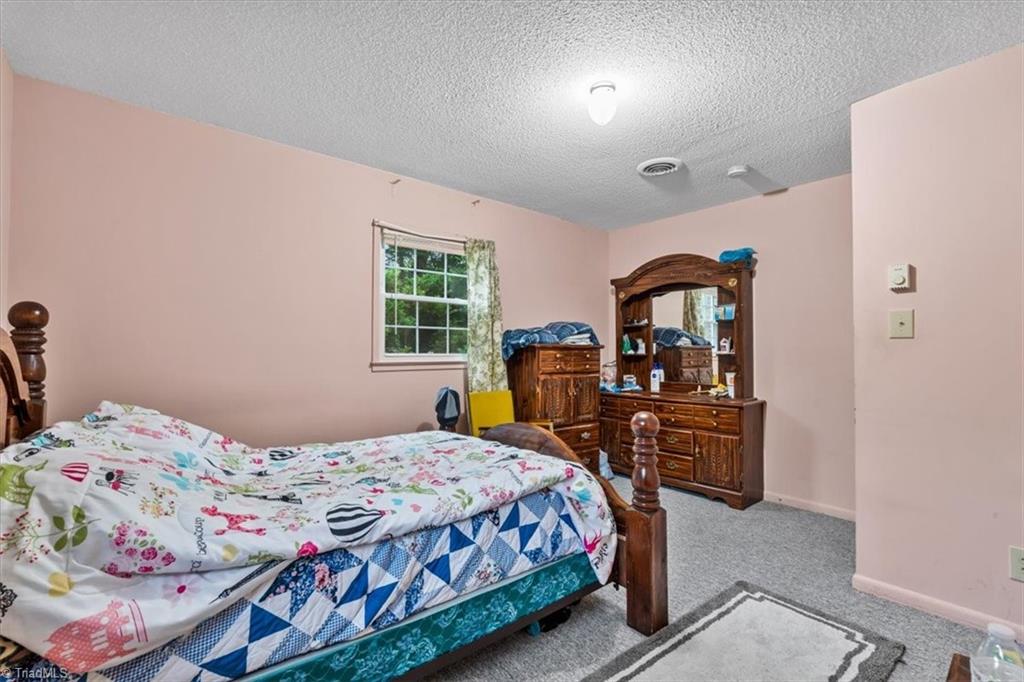 318 Sedalia Road, Gibsonville, North Carolina image 16