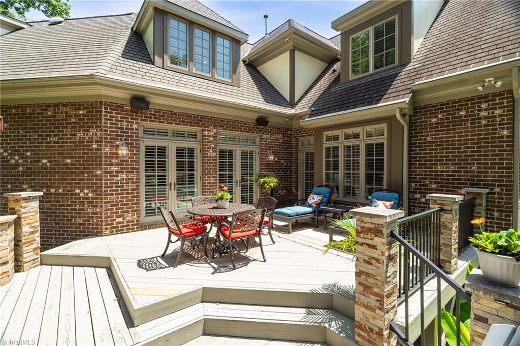 Greensboro, North Carolina 27407, United States, 4 Bedrooms Bedrooms, ,4 BathroomsBathrooms,Residential,Active,97877