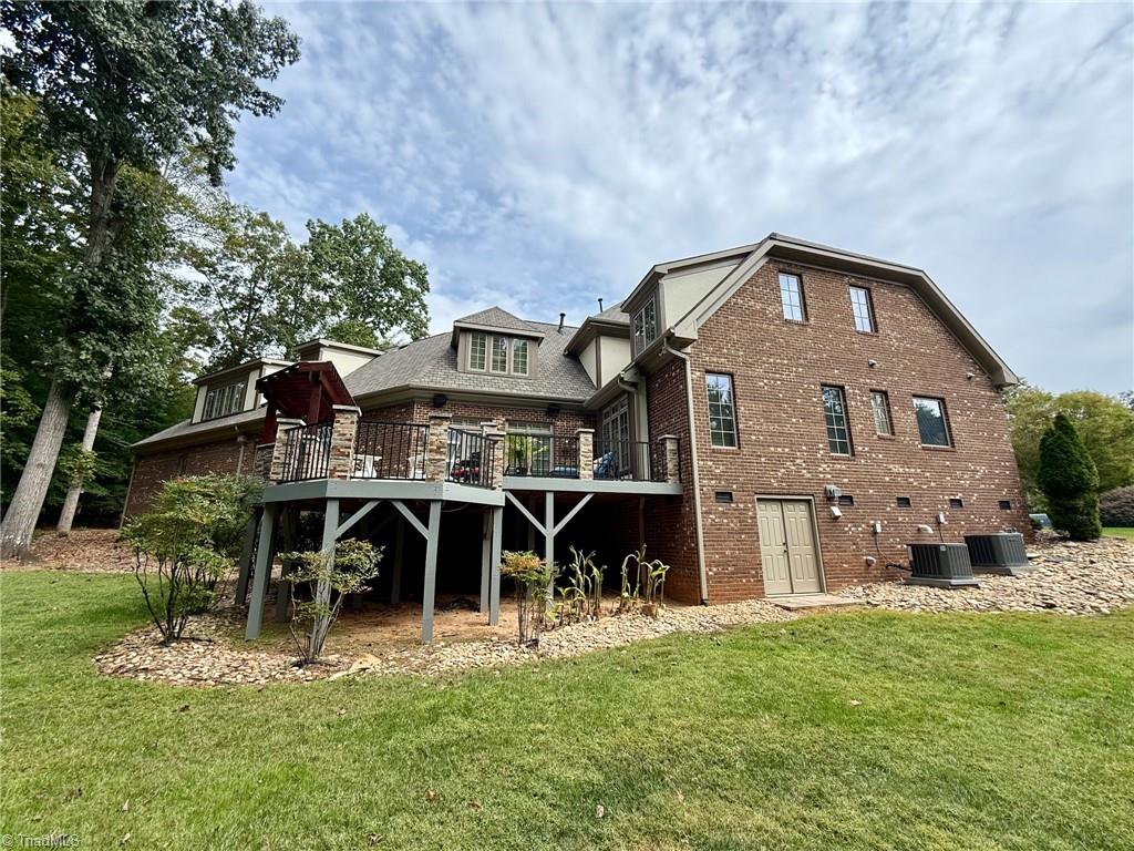 Greensboro, North Carolina 27407, United States, 4 Bedrooms Bedrooms, ,4 BathroomsBathrooms,Residential,Active,97877