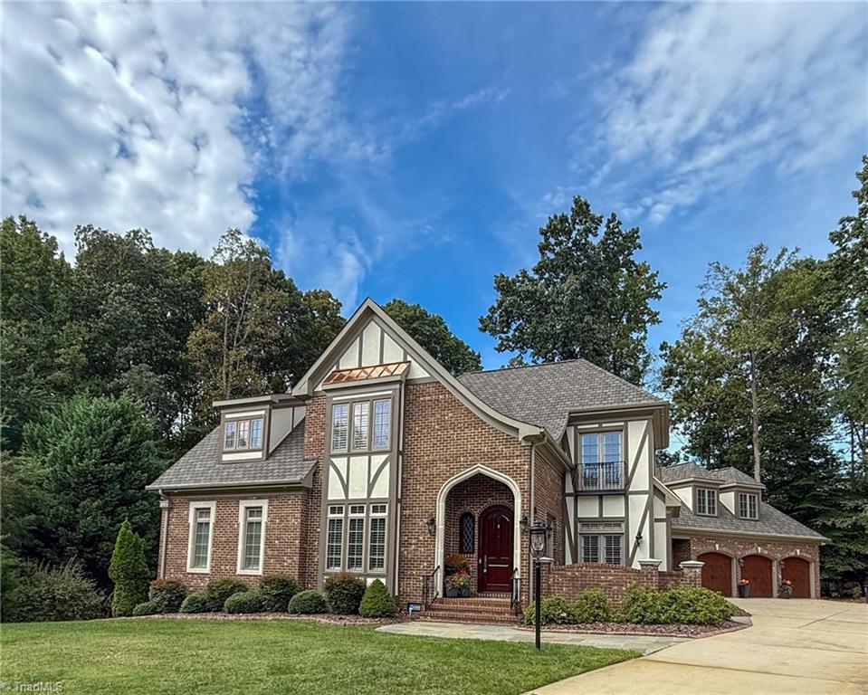 Greensboro, North Carolina 27407, United States, 4 Bedrooms Bedrooms, ,4 BathroomsBathrooms,Residential,Active,97877