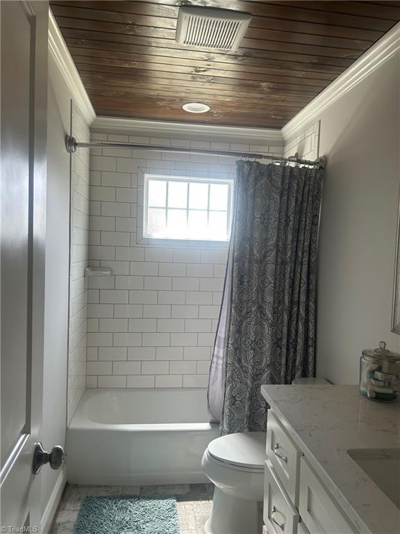 Winston-Salem, North Carolina 27103, United States, 3 Bedrooms Bedrooms, ,2 BathroomsBathrooms,Residential,Pending,93212