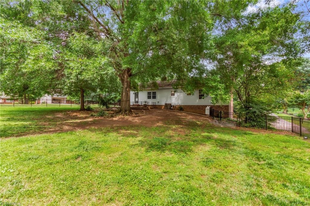 3810 Willowood Drive, Clemmons, North Carolina image 31