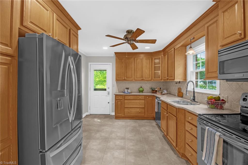 3810 Willowood Drive, Clemmons, North Carolina image 11