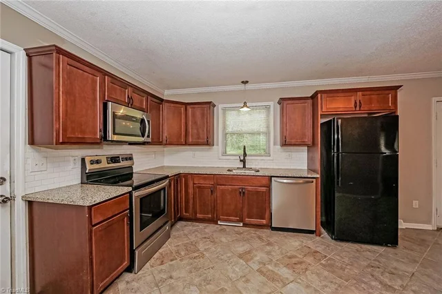 244 Brookside Drive, photo 2 of 20