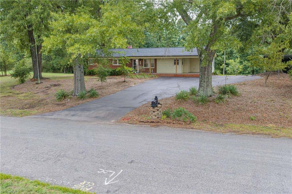 Photo of 1401 Walnut Street, Reidsville, NC 27320 (MLS # 1227824)