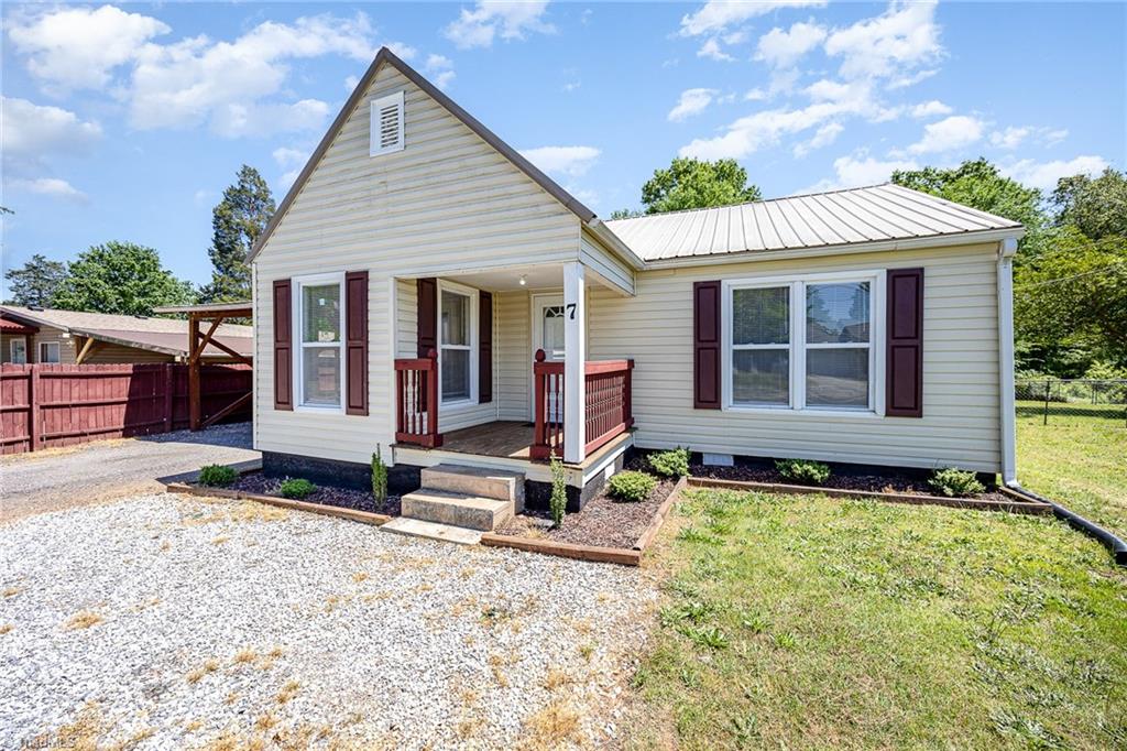 7 Forest Hill Road, Lexington, North Carolina image 1
