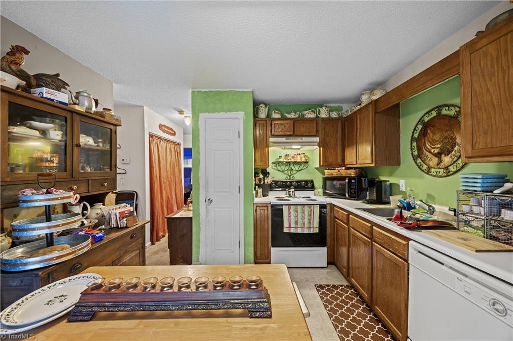 1112 Trinity Street #802, Thomasville, North Carolina image 3