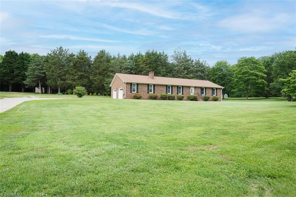 201 E Laramie Drive, Mebane, North Carolina image 38