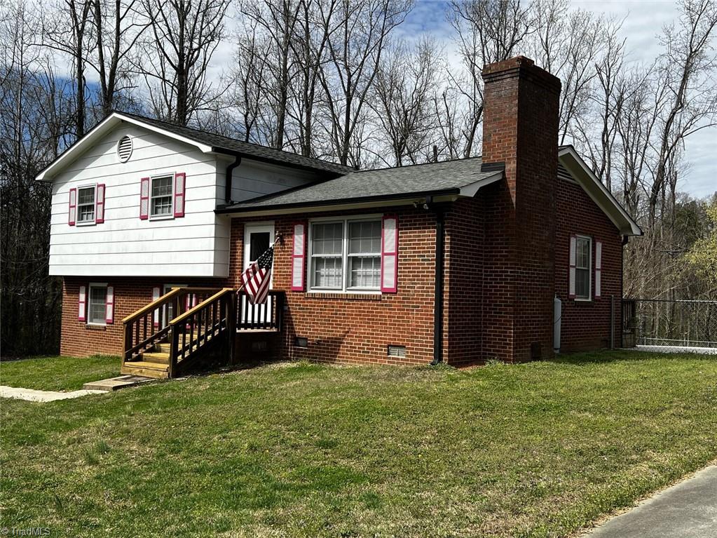Photo 2 of 29 of 2023 Junction Road house