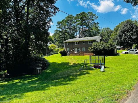 A home in Mount Airy