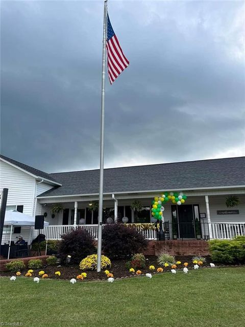 A home in Mount Airy